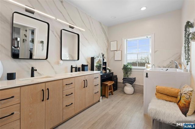 803 Heights Lane, Tenafly, NJ 07670