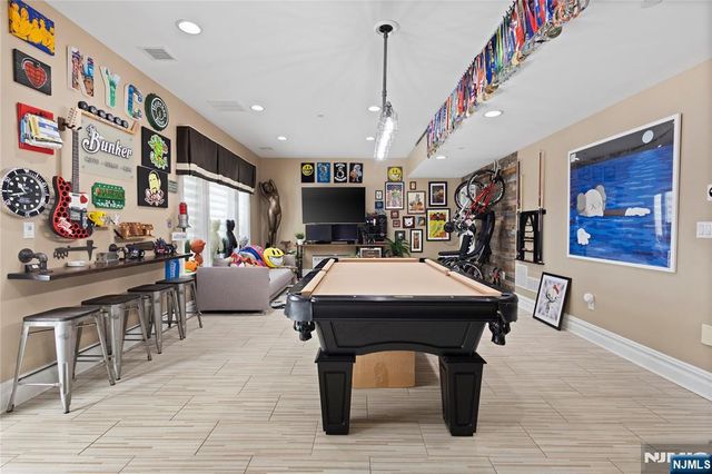 803 Heights Lane, Tenafly, NJ 07670