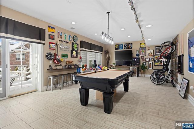 803 Heights Lane, Tenafly, NJ 07670