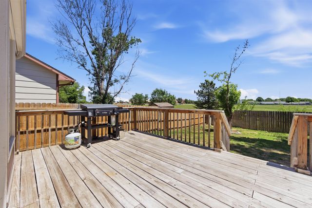 1918 N Stoney Point, Wichita, KS 67212