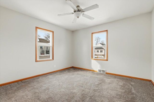 2639 AVENUE C, Council Bluffs, IA 51501