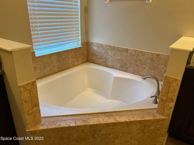 2970 Louetta Circle, Melbourne, FL 32901