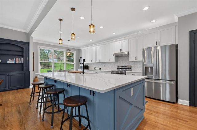 8540 Edwardton Drive, Roswell, GA 30076