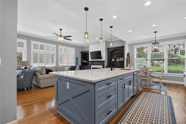 8540 Edwardton Drive, Roswell, GA 30076