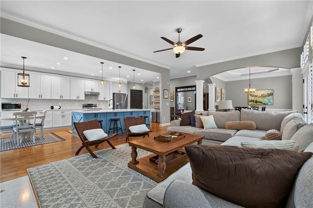 8540 Edwardton Drive, Roswell, GA 30076