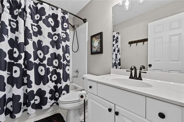 8540 Edwardton Drive, Roswell, GA 30076