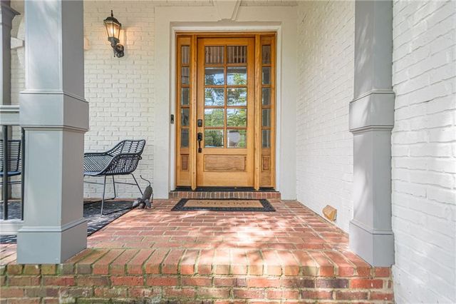 8540 Edwardton Drive, Roswell, GA 30076