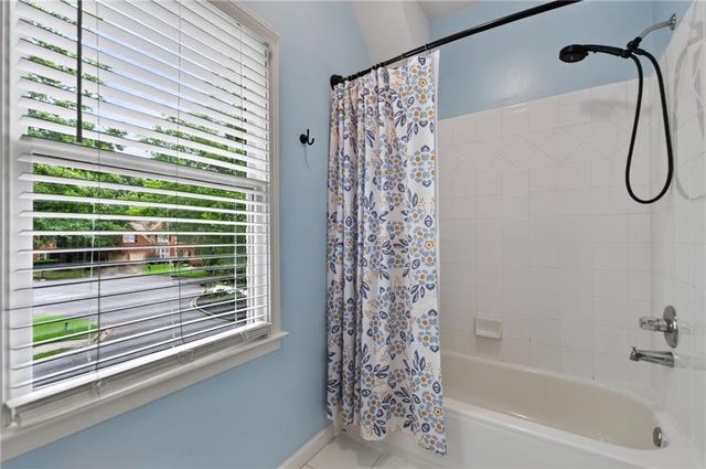 8540 Edwardton Drive, Roswell, GA 30076
