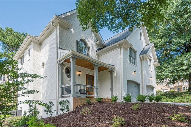 8540 Edwardton Drive, Roswell, GA 30076