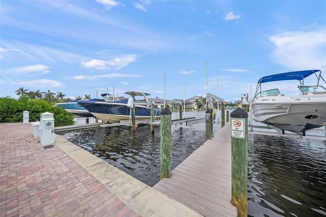 4110 COMMODORE BOULEVARD, Cortez, FL 34215