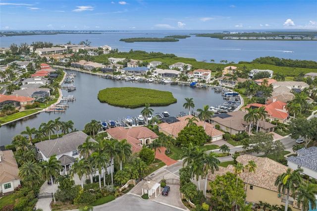 4110 COMMODORE BOULEVARD, Cortez, FL 34215
