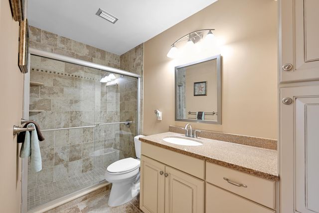 4796 Cresthaven Boulevard B, West Palm Beach, FL 33415