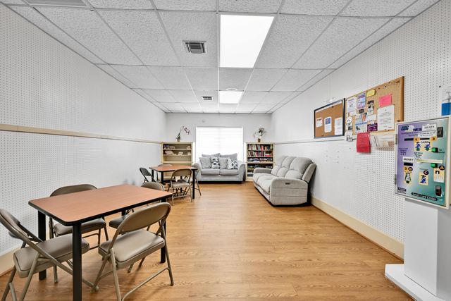 4796 Cresthaven Boulevard B, West Palm Beach, FL 33415