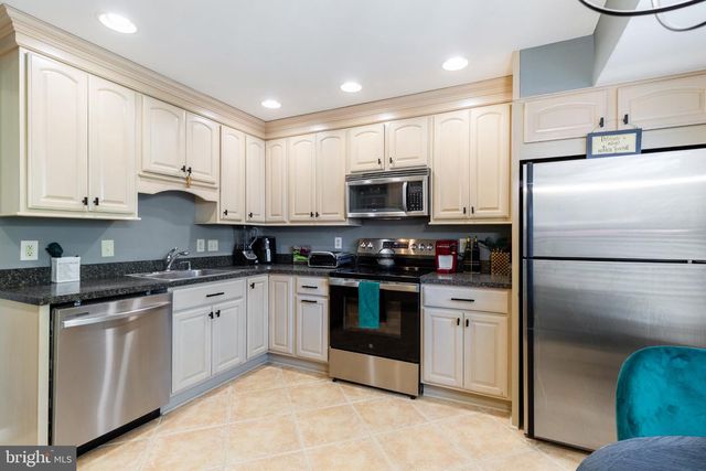 12 CHELSEA CT, Annapolis, MD 21403