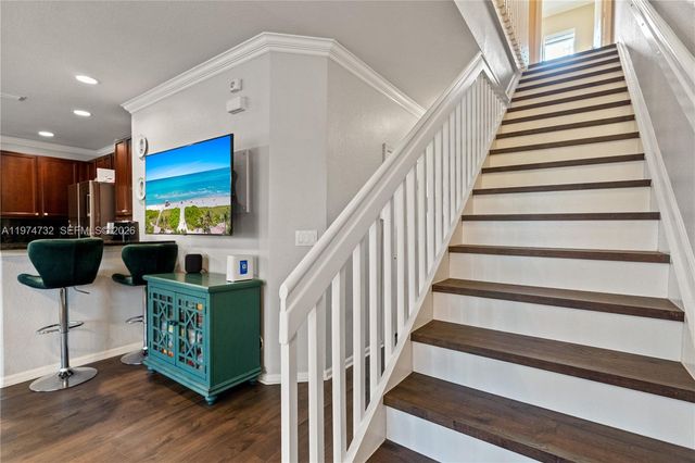 6073 Grand Cypress Cir W, Coconut Creek, FL 33073