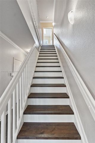 6073 Grand Cypress Cir W, Coconut Creek, FL 33073