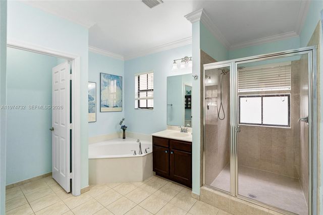 6073 Grand Cypress Cir W, Coconut Creek, FL 33073