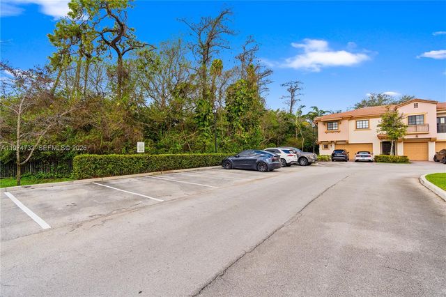 6073 Grand Cypress Cir W, Coconut Creek, FL 33073