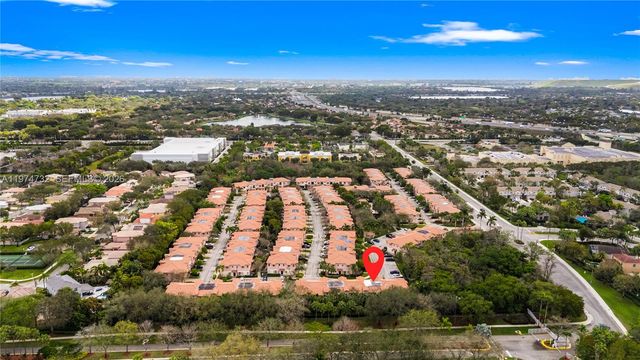 6073 Grand Cypress Cir W, Coconut Creek, FL 33073