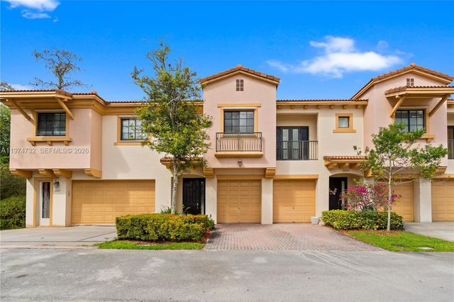 6073 Grand Cypress Cir W, Coconut Creek, FL 33073
