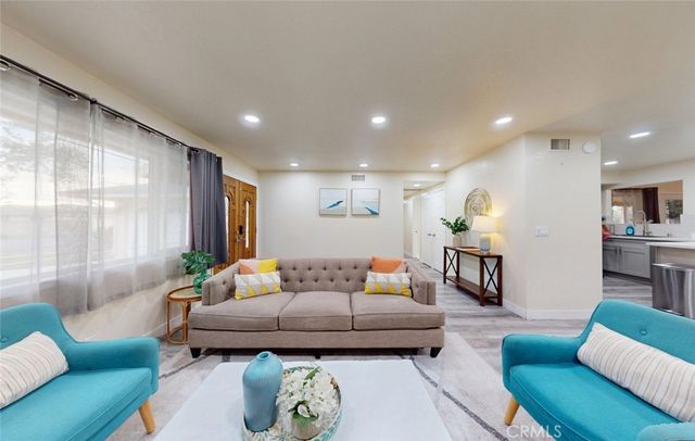 6631 Walton, Huntington Beach, CA 92647