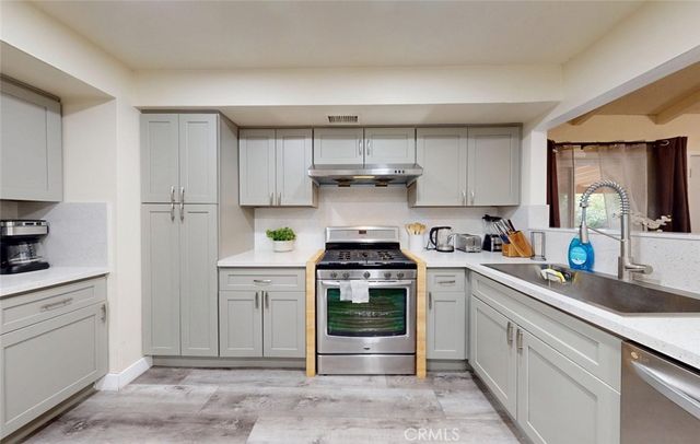 6631 Walton, Huntington Beach, CA 92647