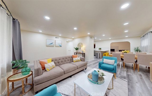 6631 Walton, Huntington Beach, CA 92647