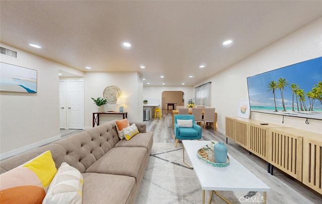 6631 Walton, Huntington Beach, CA 92647
