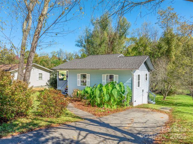 2 Wilson Creek Drive, Asheville, NC 28803