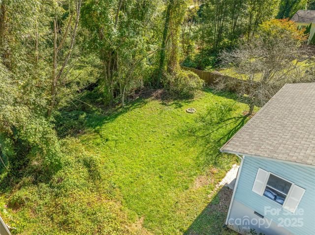 2 Wilson Creek Drive, Asheville, NC 28803