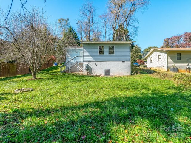2 Wilson Creek Drive, Asheville, NC 28803