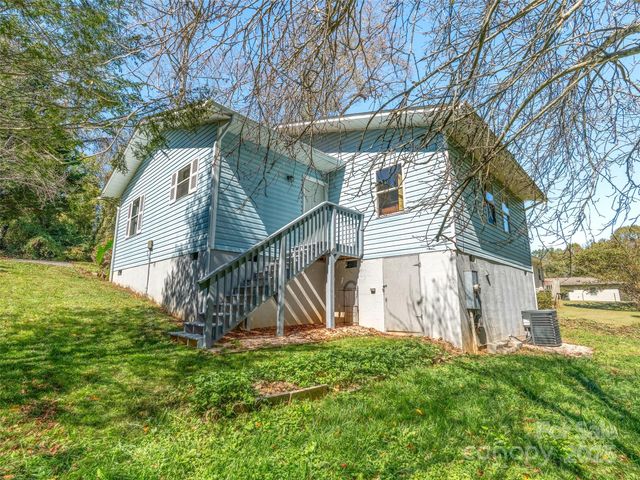 2 Wilson Creek Drive, Asheville, NC 28803