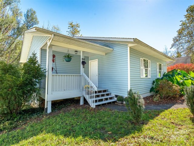 2 Wilson Creek Drive, Asheville, NC 28803