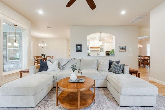 10408 Berrywood Drive, Oklahoma City, OK 73151