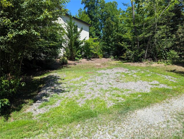 808 Montreat Road, Black Mountain, NC 28711