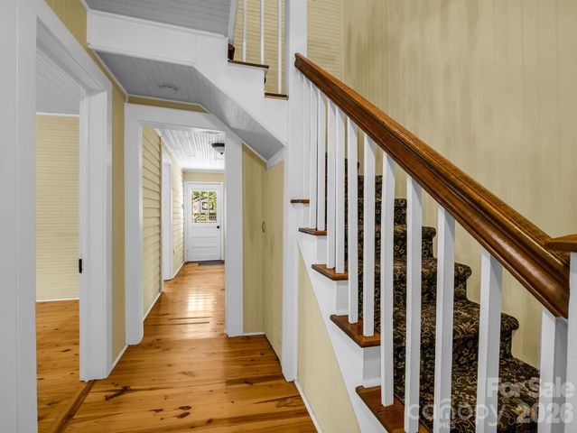 808 Montreat Road, Black Mountain, NC 28711