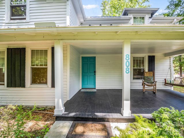 808 Montreat Road, Black Mountain, NC 28711