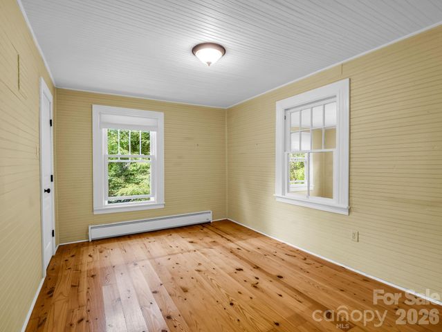 808 Montreat Road, Black Mountain, NC 28711