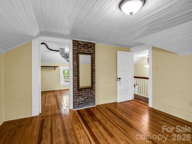 808 Montreat Road, Black Mountain, NC 28711