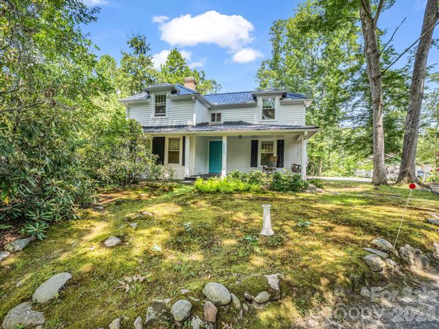 808 Montreat Road, Black Mountain, NC 28711