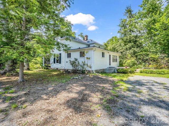 808 Montreat Road, Black Mountain, NC 28711