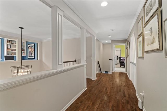 8525 Briar Lane, Prairie Village, KS 66207