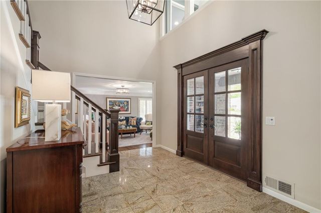 8525 Briar Lane, Prairie Village, KS 66207
