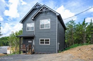 2034 Eagle Feather Drive, Sevierville, TN 37876