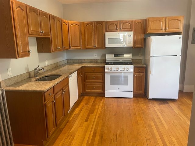 4 Blaney Street 2, Swampscott, MA 01907