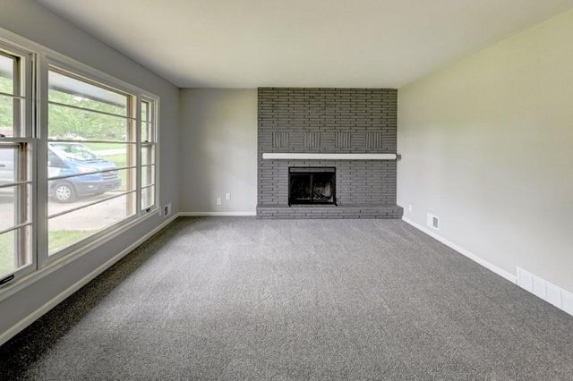4407 S Phelps Road, Independence, MO 64055
