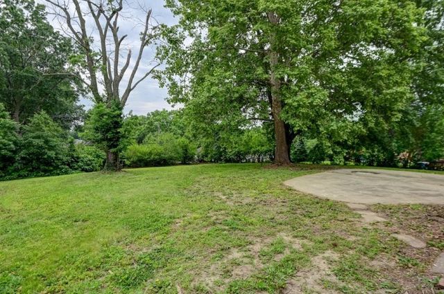4407 S Phelps Road, Independence, MO 64055