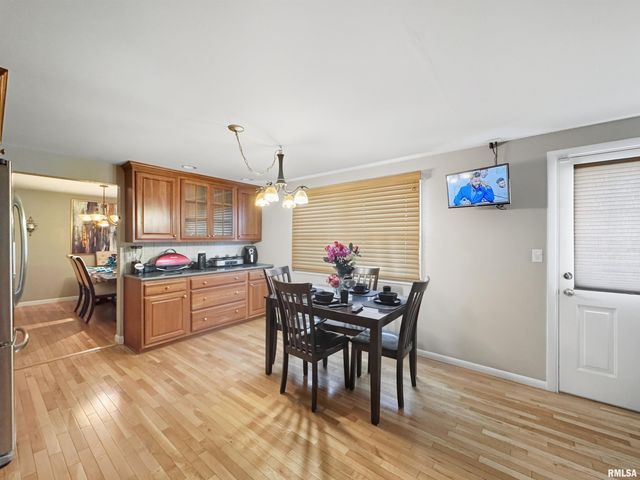 2820 W HUNTINGTON Drive, Peoria, IL 61614