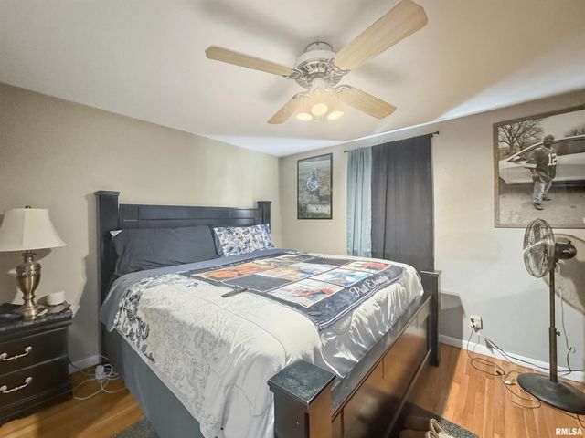 2820 W HUNTINGTON Drive, Peoria, IL 61614