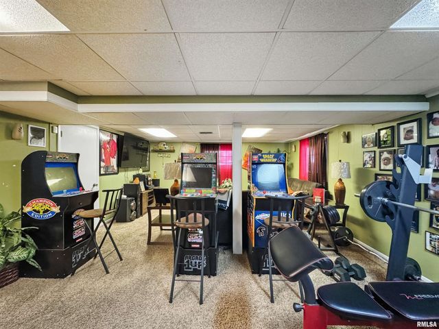 2820 W HUNTINGTON Drive, Peoria, IL 61614